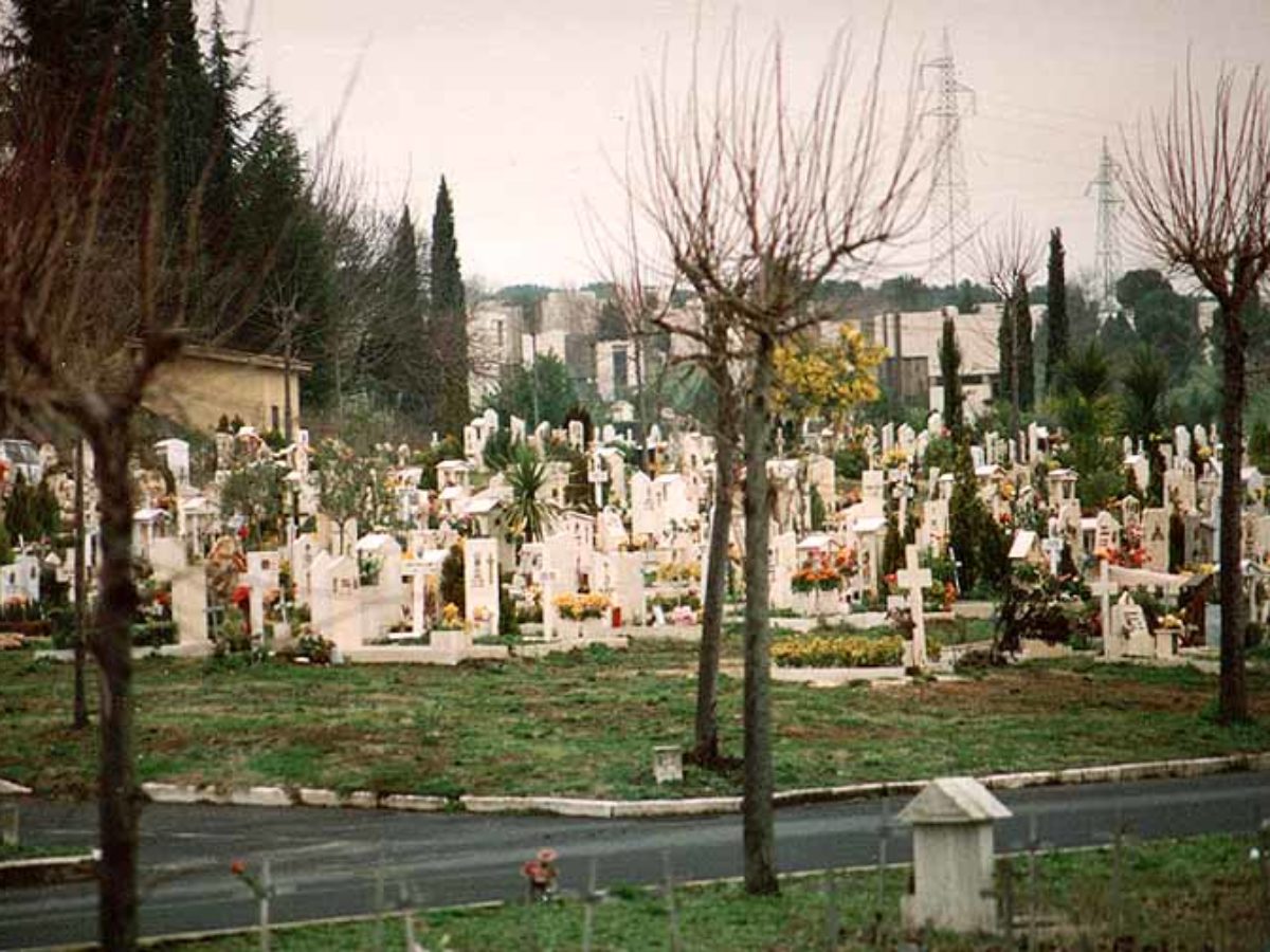 Ricorrenza dei Defunti: l'accoglienza nei cimiteri della Capitale