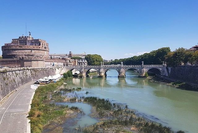 Suicidio sventato dalla Polizia a Ponte Marconi