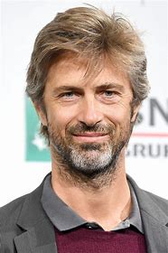 Kim Rossi Stuart salva Ian