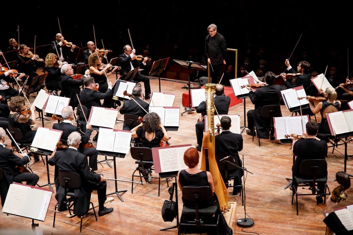 Dentro la Musica