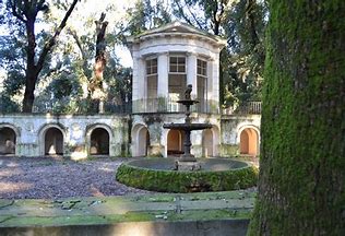 degrado villa ada