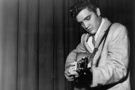 Primo biopic su Elvis