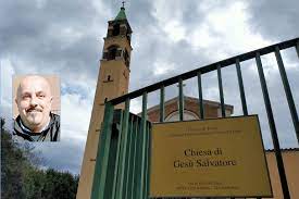 Rubano offerte in chiesa
