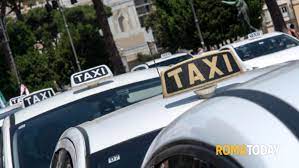 accusa malore in taxi