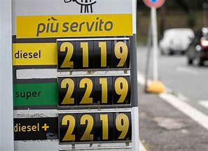 Oggi calo benzina diesel