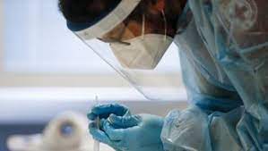 Covid-19, sale al 16.3% il rapporto tra positivi e tamponi nel Lazio
