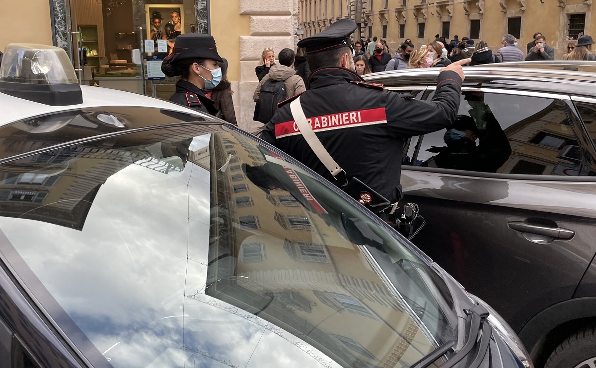 Molestatore sul bus fermato dai Carabinieri