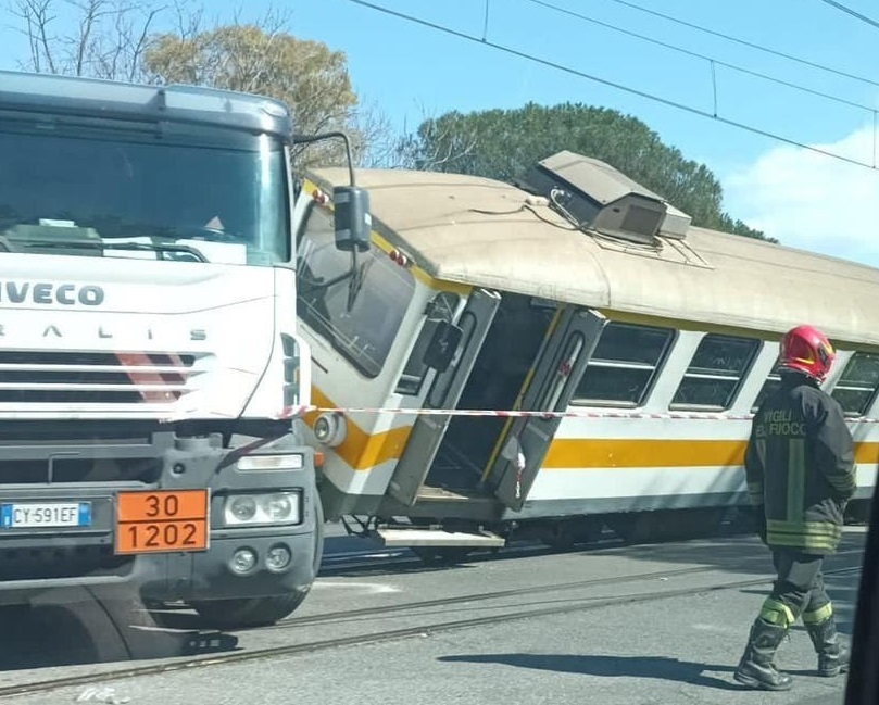 Incidente su via Casilina, traffico deviato