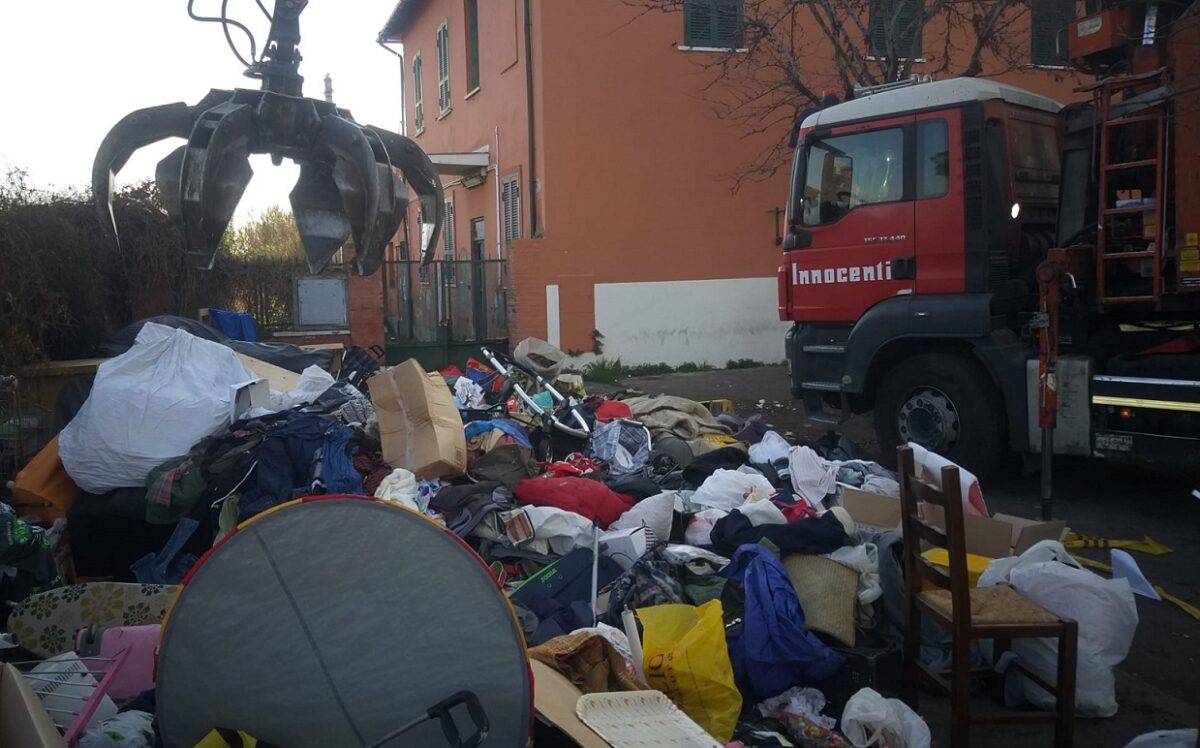Rimosse micro discariche a Ostia da A.M.A.
