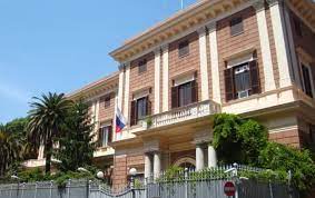 Vernice contro Ambasciata