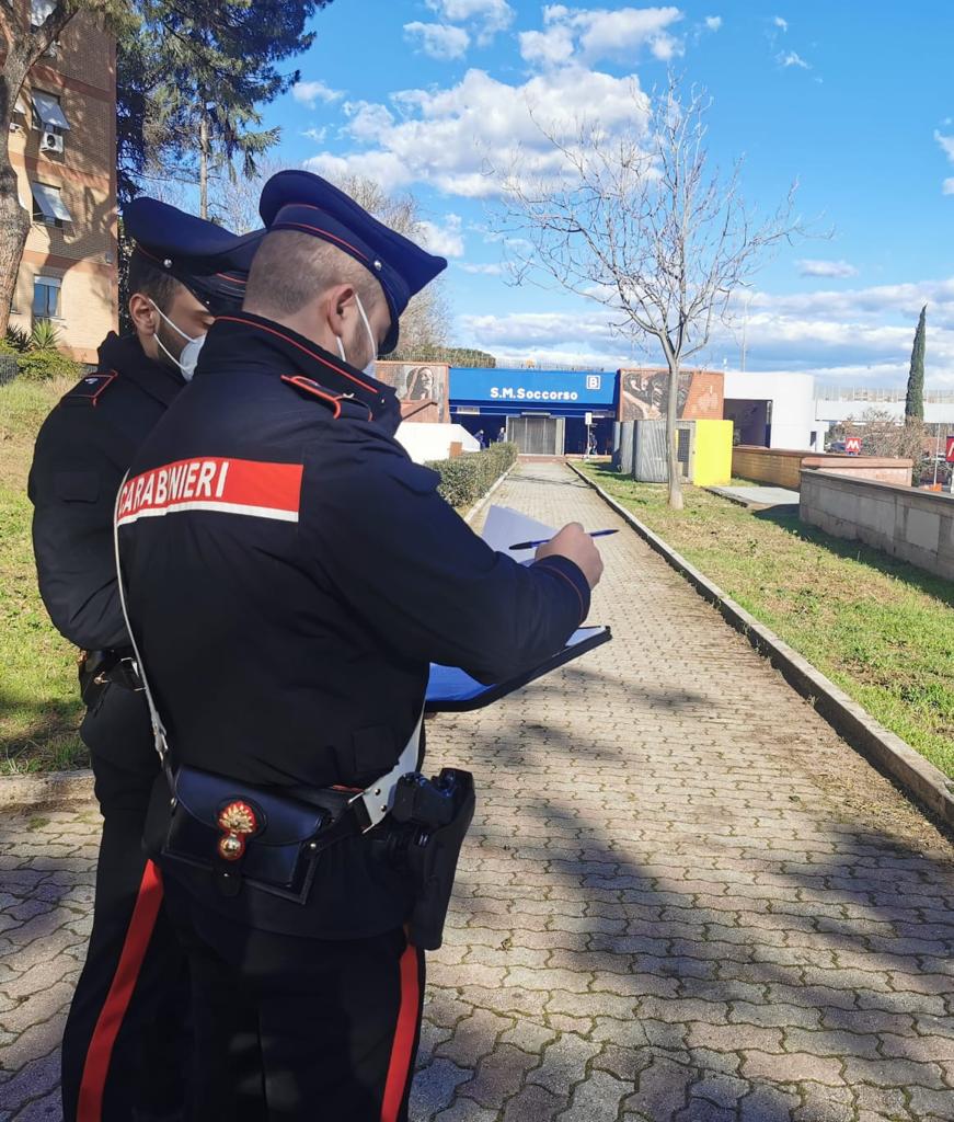 Rapinava con parrucca