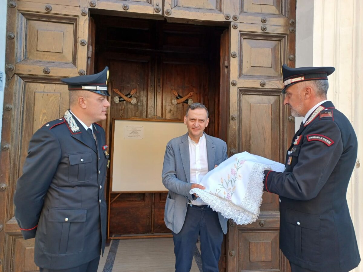 Furto di tovaglie liturgiche sventato dai Carabinieri di Civitavecchia