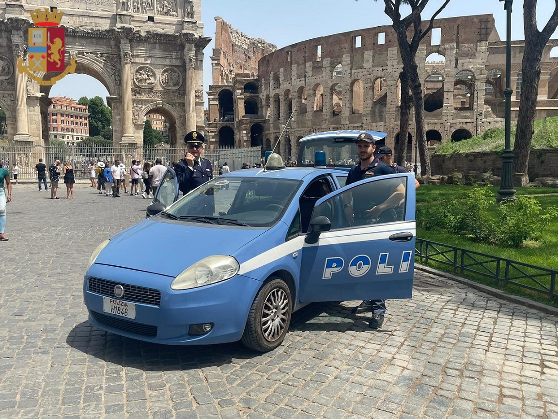Furbetto del sovraprezzo scovato in zona metro Colosseo