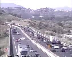 Fa inversione a U sull'A1