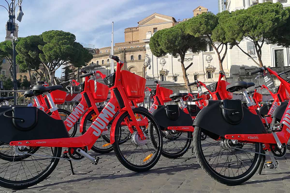 Bike sharing a Roma con un nuovo regolamento