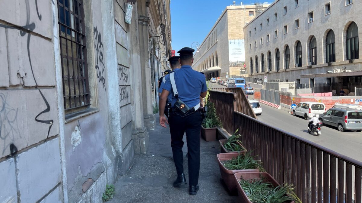 Rapina aggravata: due arresti dei Carabinieri a Piazza Dante