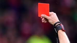 Aggredisce minaccia arbitro