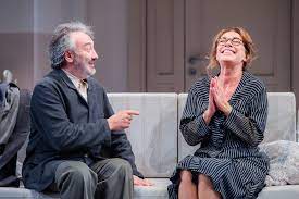 Ditegli sempre di sì a teatro