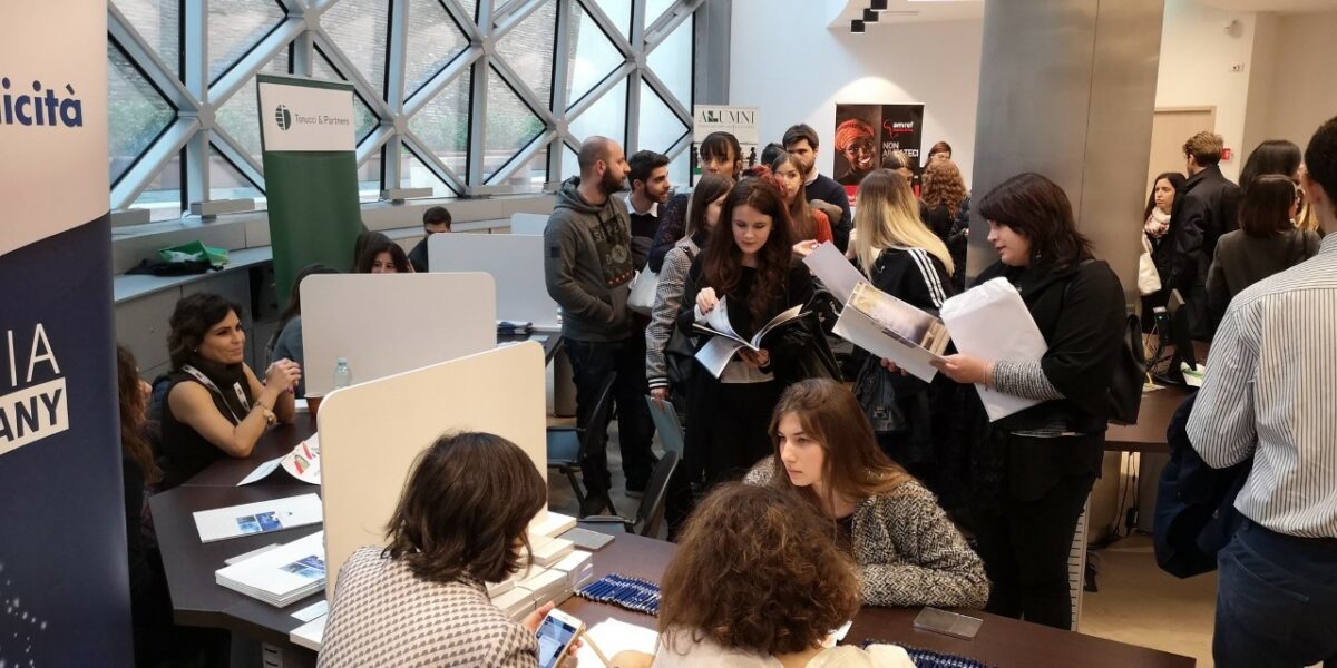 In Italia i 30-34enni con titolo di studio post-diploma sono solo il 27%