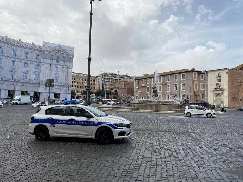 29enne occupa casa a Ostia