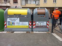 Lascia l'auto per la spazzatura