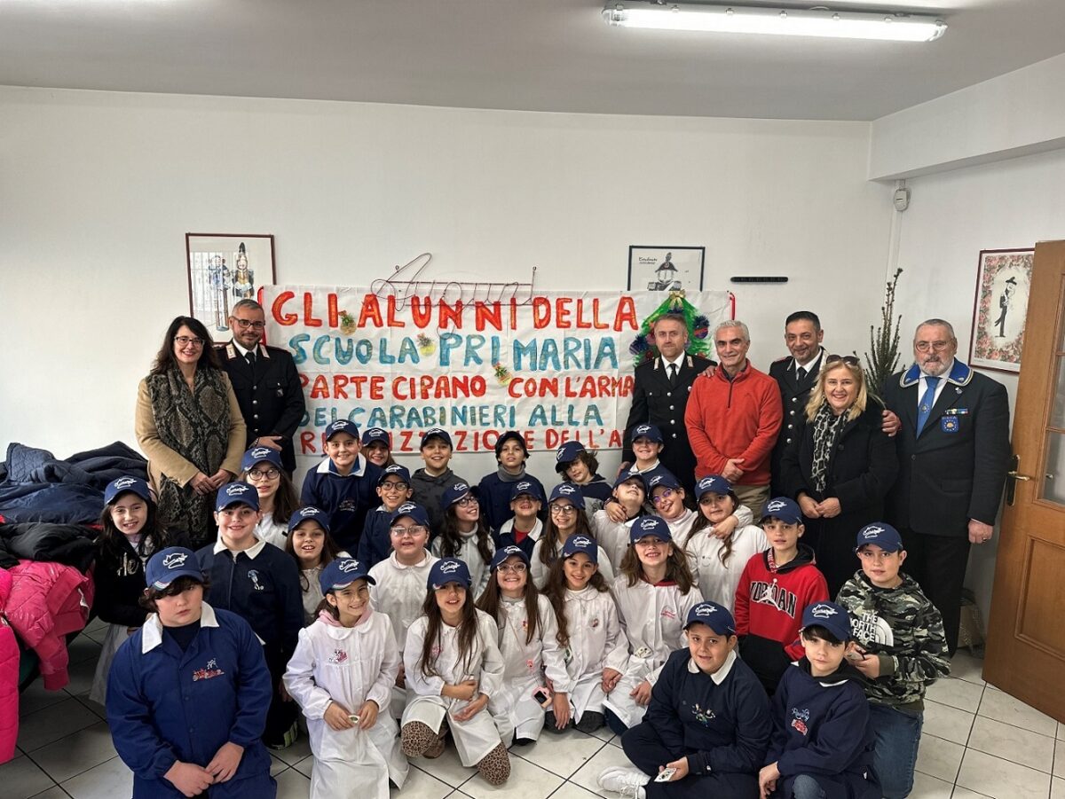 Gli alunni di Vicovaro a lezione dai Carabinieri