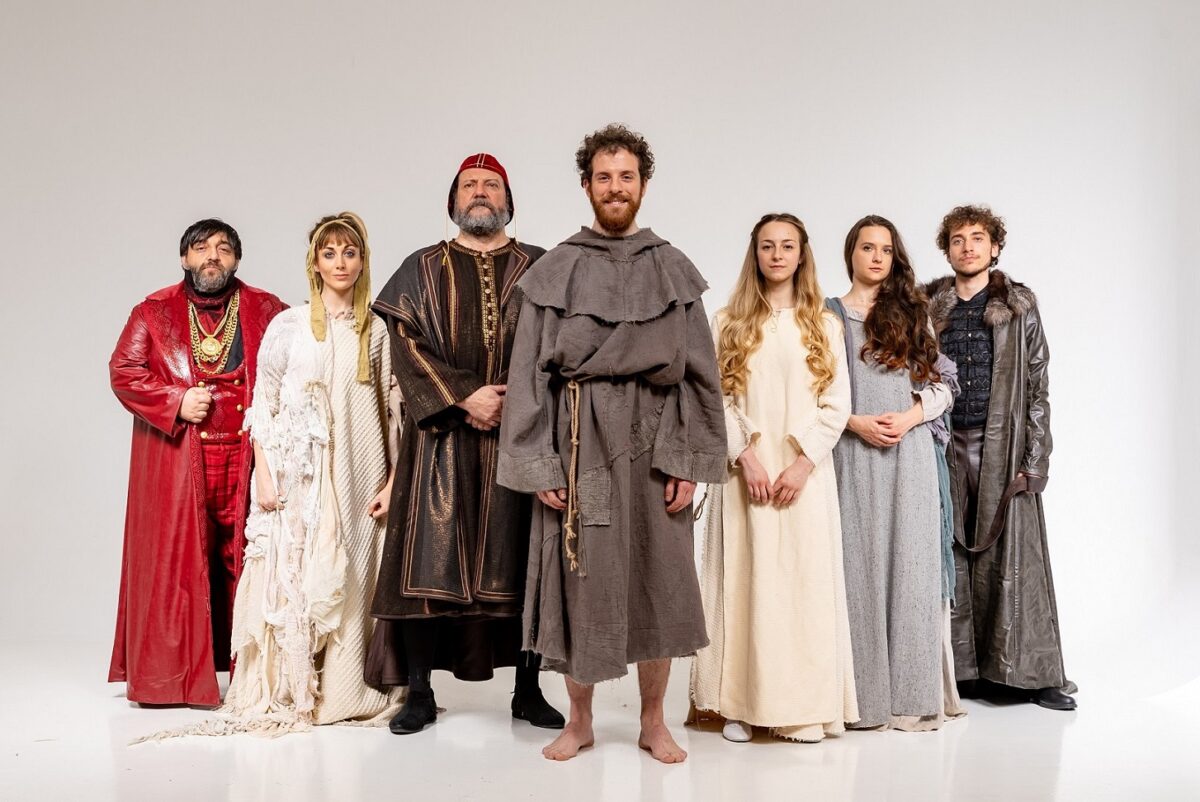 Forza Venite Gente al Teatro Orione