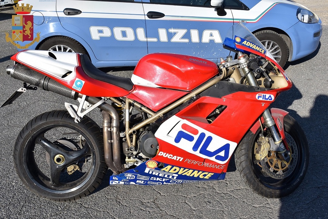 Vendita di moto con truffa: sventata dalla Polizia