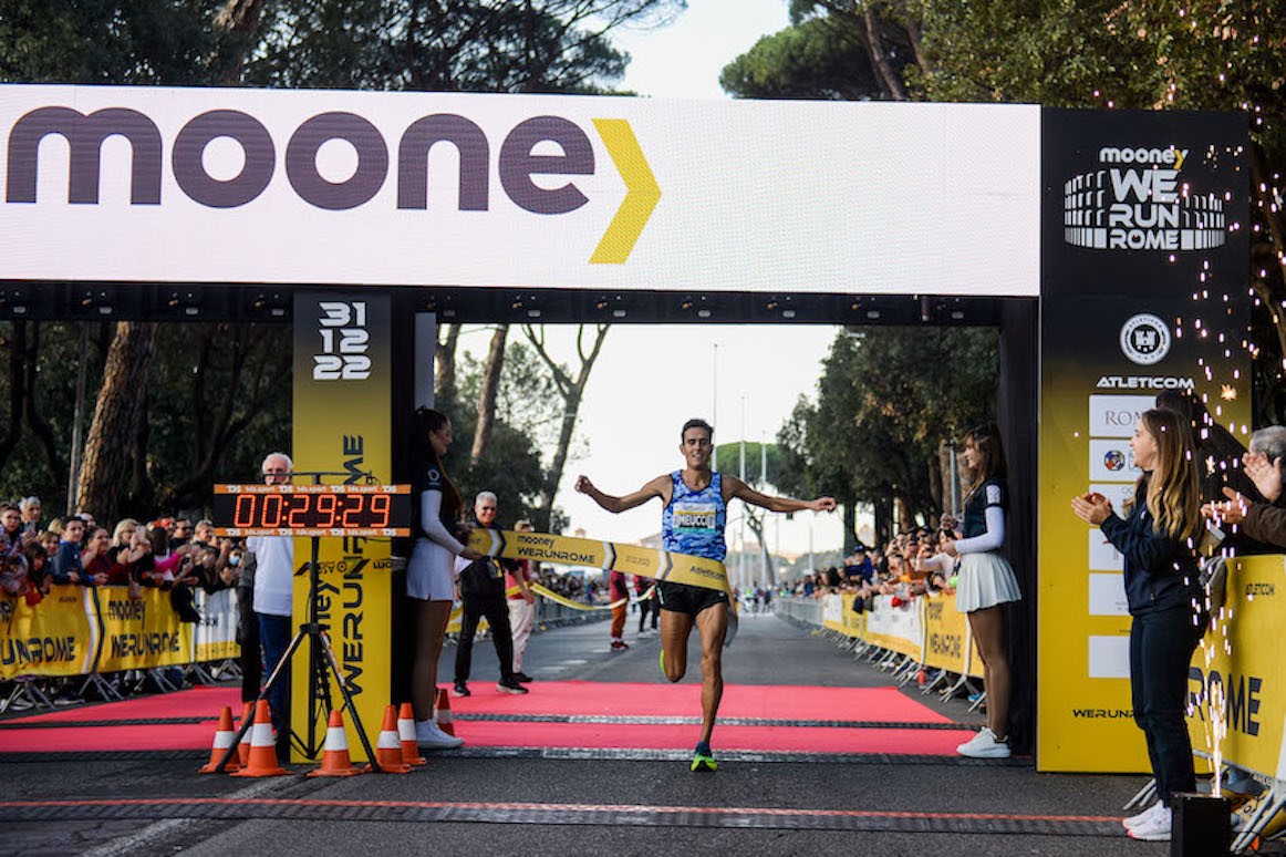 Clima quasi estivo per la We Run Rome 2022