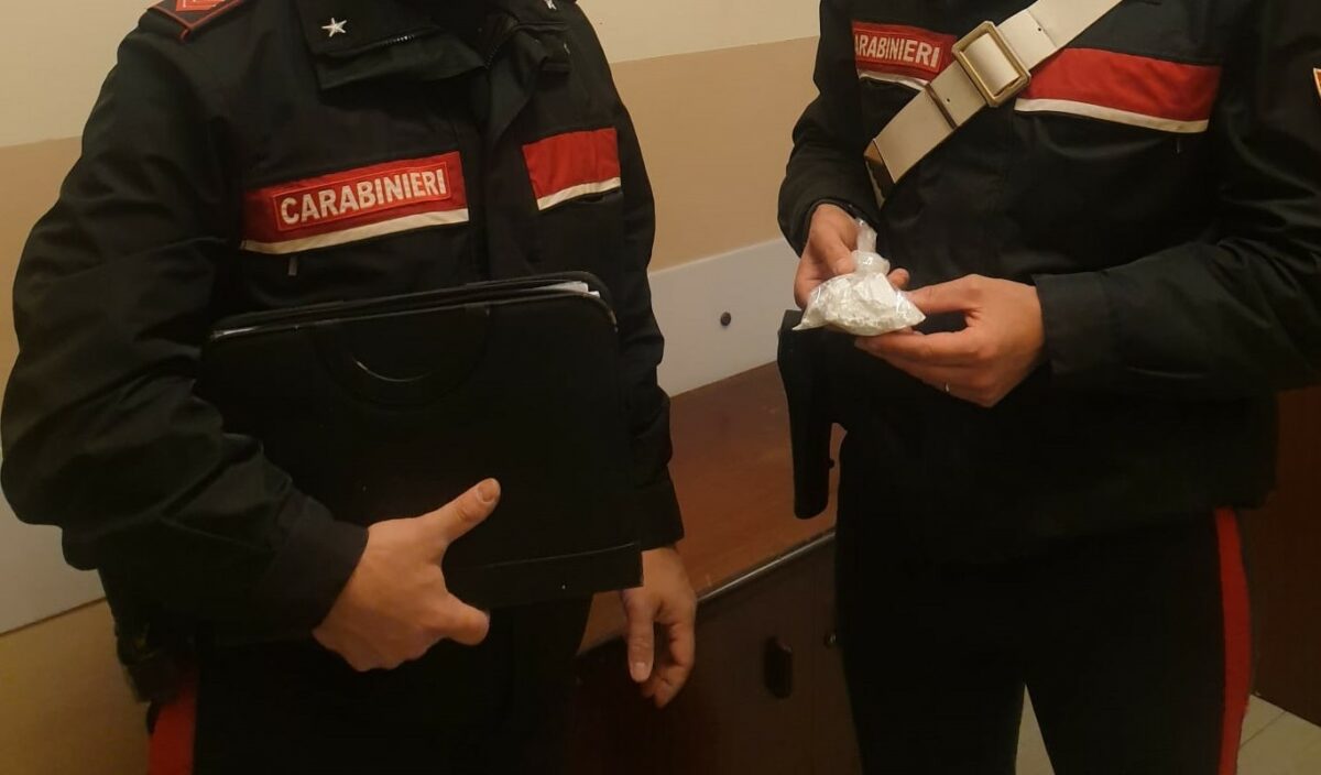 Spacciatori sorpresi dai Carabinieri a Monteverde