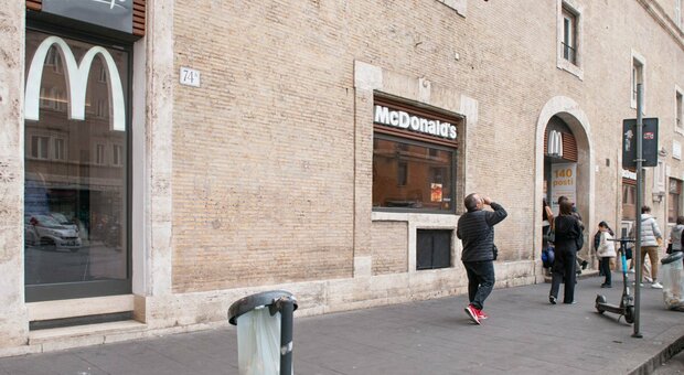 Mc Donald assume 300 persone