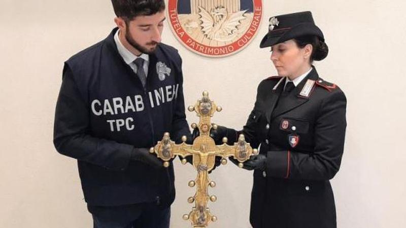 Ritrovata e restituita croce