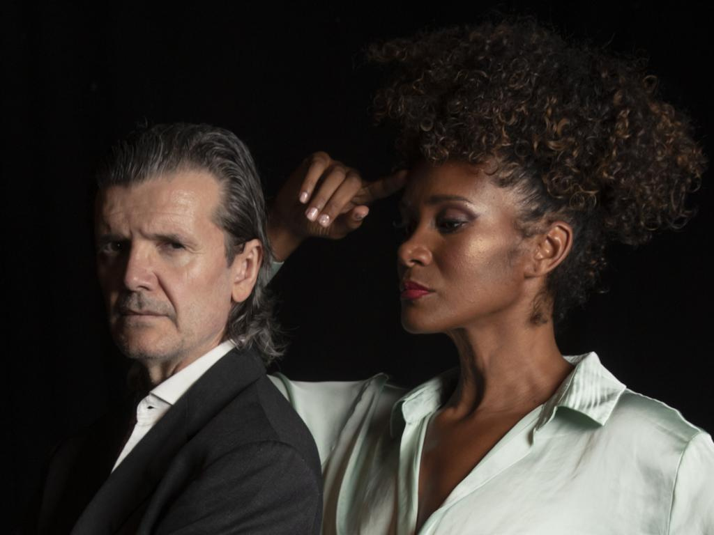 Denny Mendez in "Cose di ogni giorno" al Teatro degli Eroi
