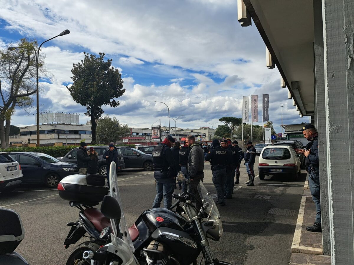 Protesta per l'avviso di sfratto in IV Municipio