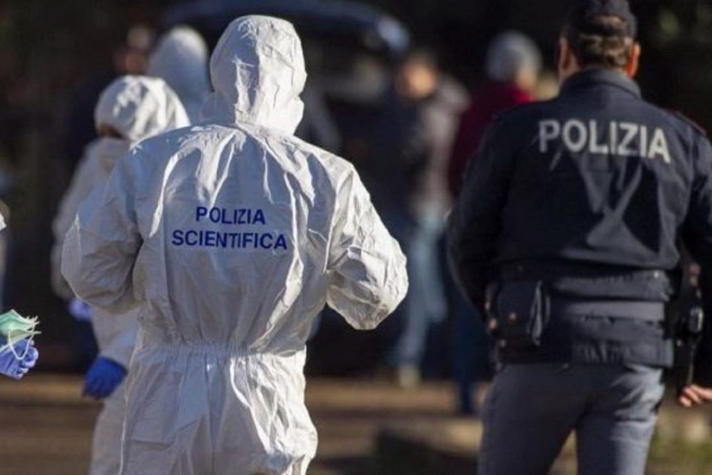 Anziana e figlio trovati morti