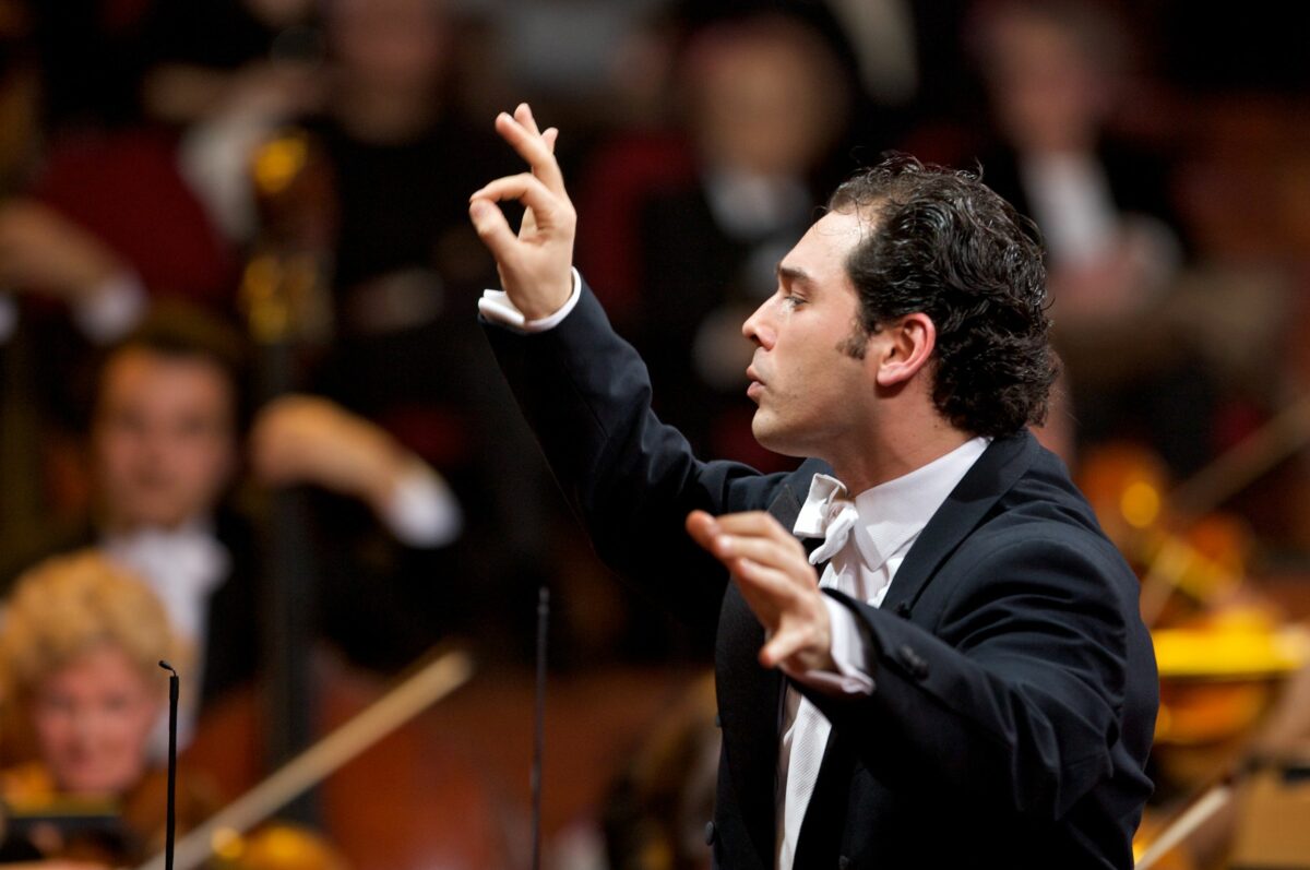 Sokhiev a Santa Cecilia il 30
