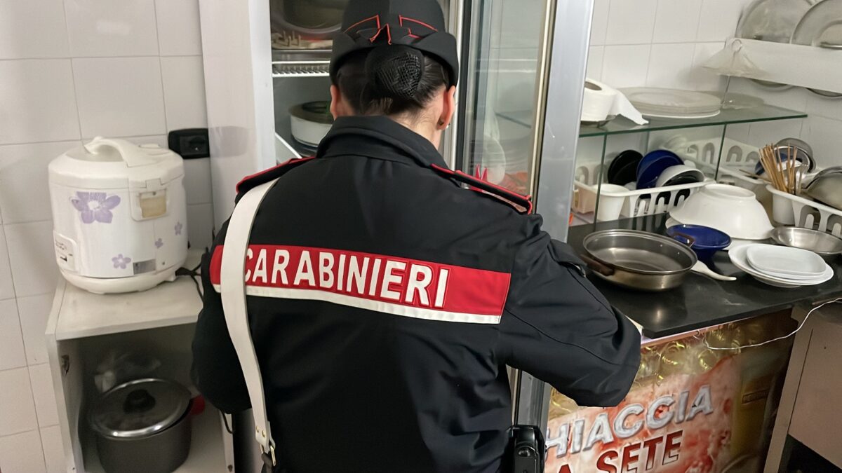 cibo avariato a Centocelle