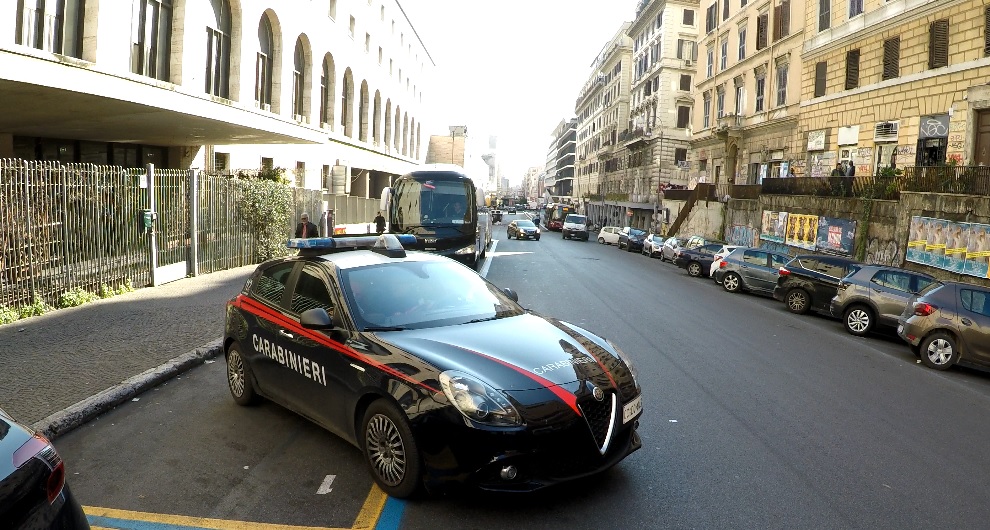 Verifiche nel quartiere Esquilino dei Carabinieri