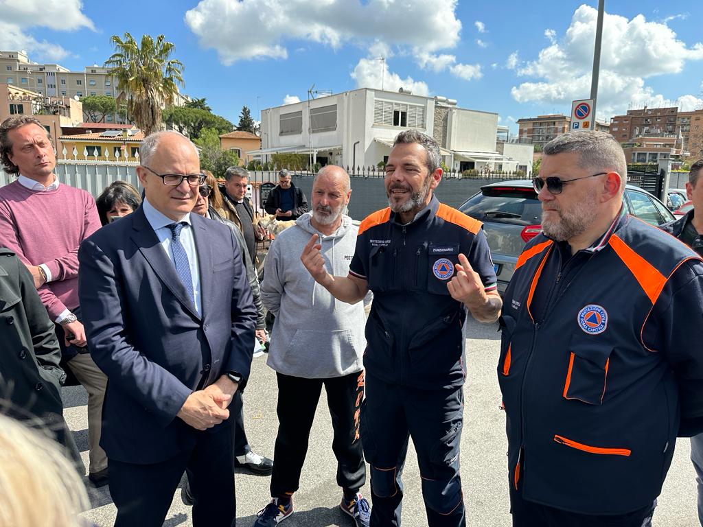 Sopralluogo del sindaco Gualtieri a Prati Fiscali