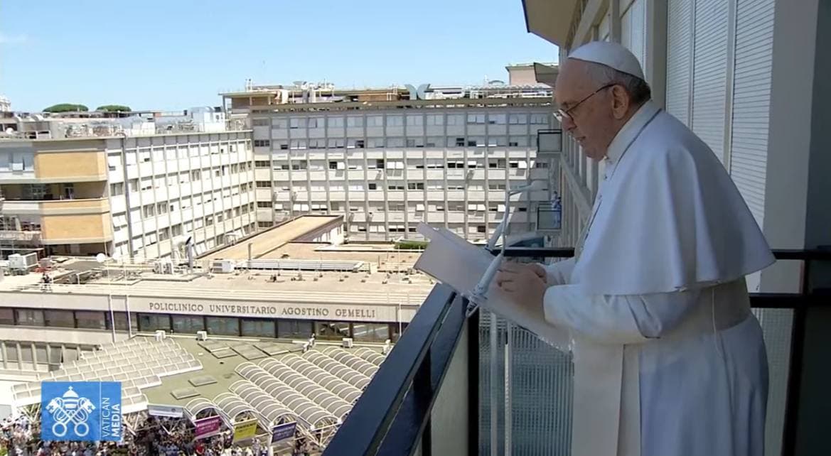 Il Papa è stato dimesso dal Gemelli