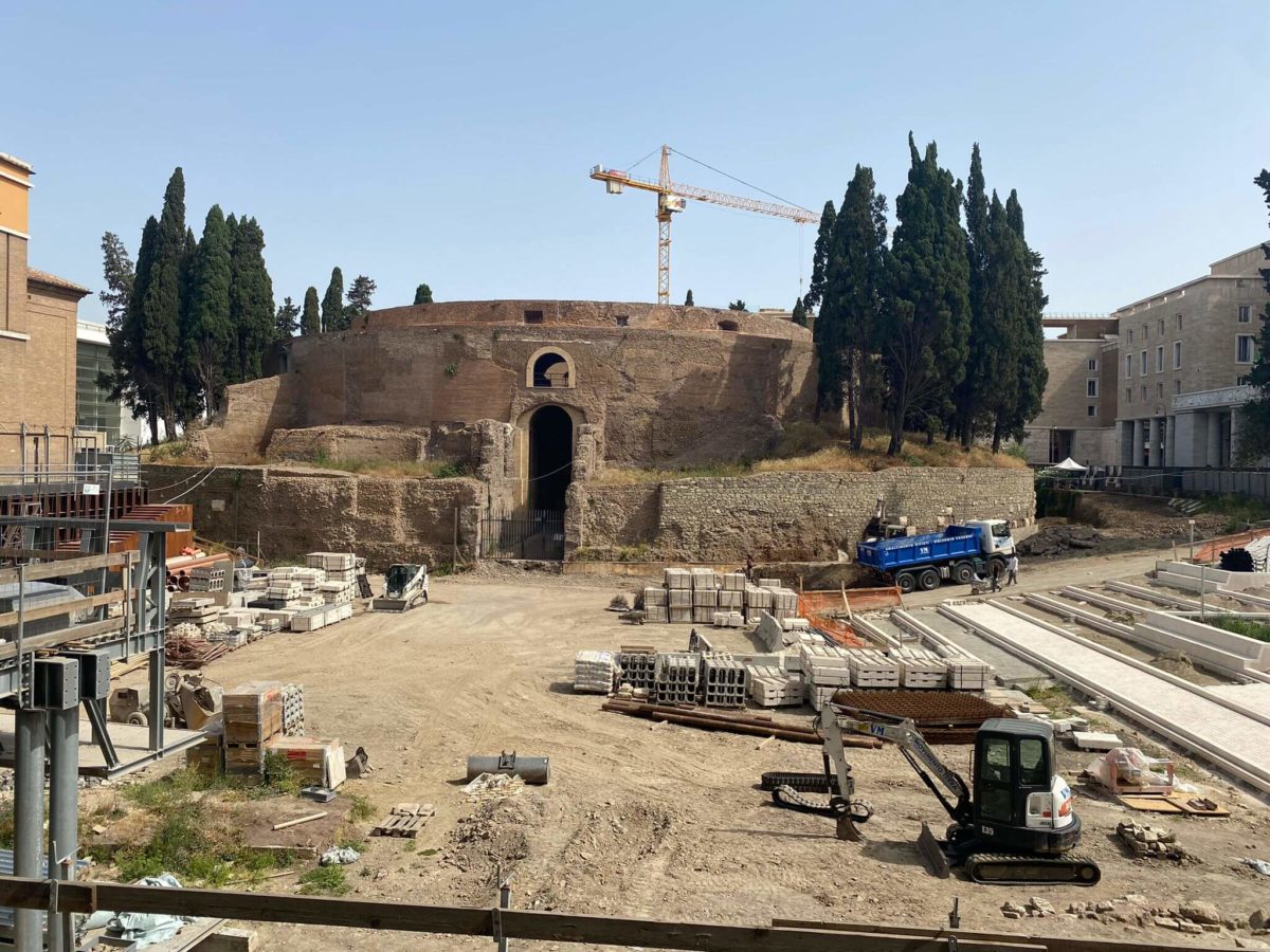 Piazza Augusto Imperatore