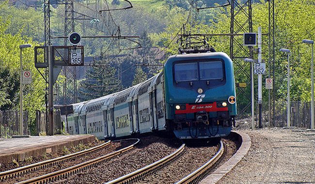 Dieci treni regionali per il ponte