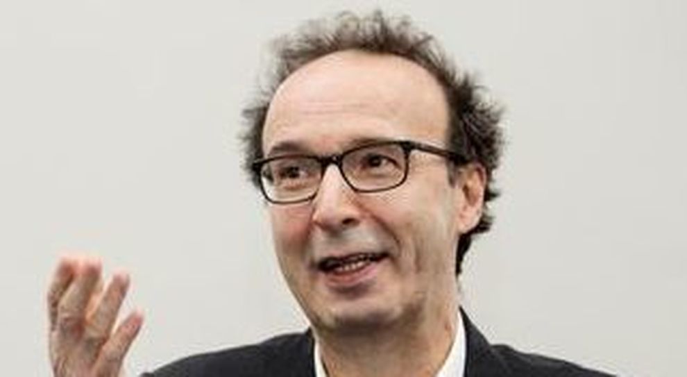 Rubata scultura da Benigni