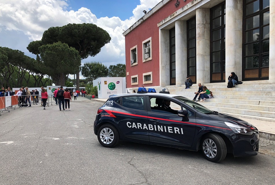 Bagarini agli Internazionali colti in flagranza