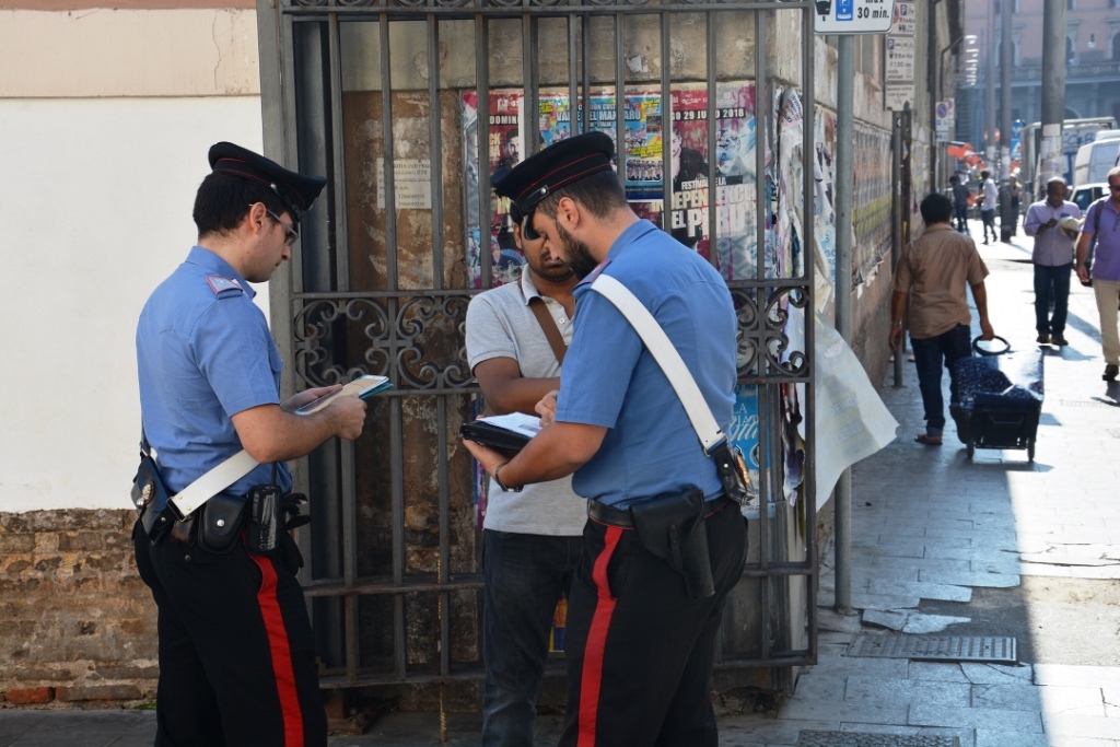 Arresti per spaccio dei Carabinieri della Compagnia Piazza Dante