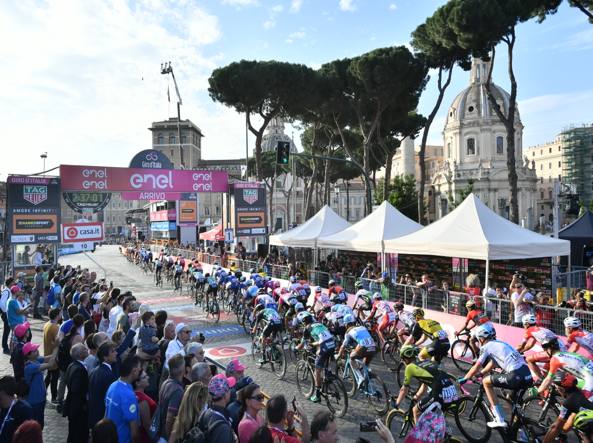 Giro tappa di arrivo a Roma