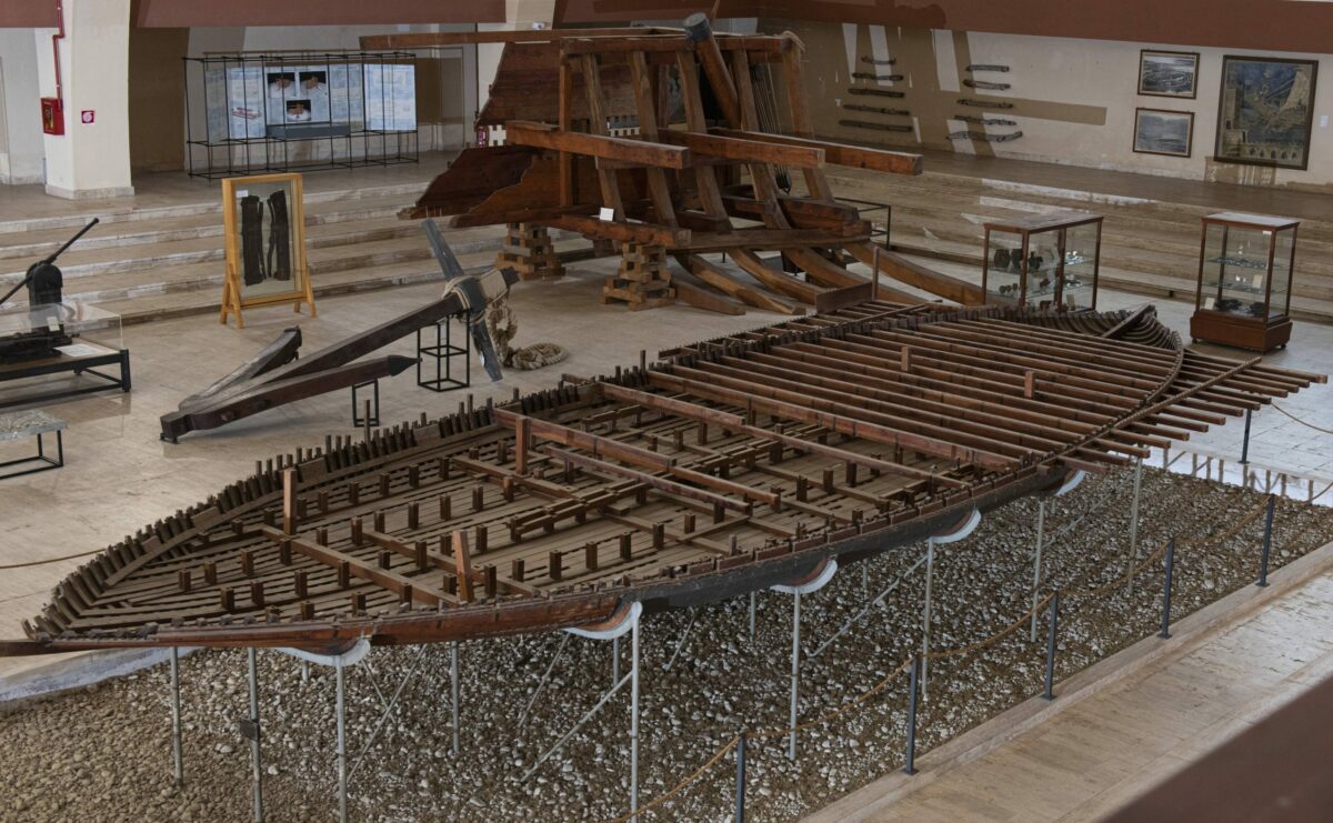Museo delle navi romane
