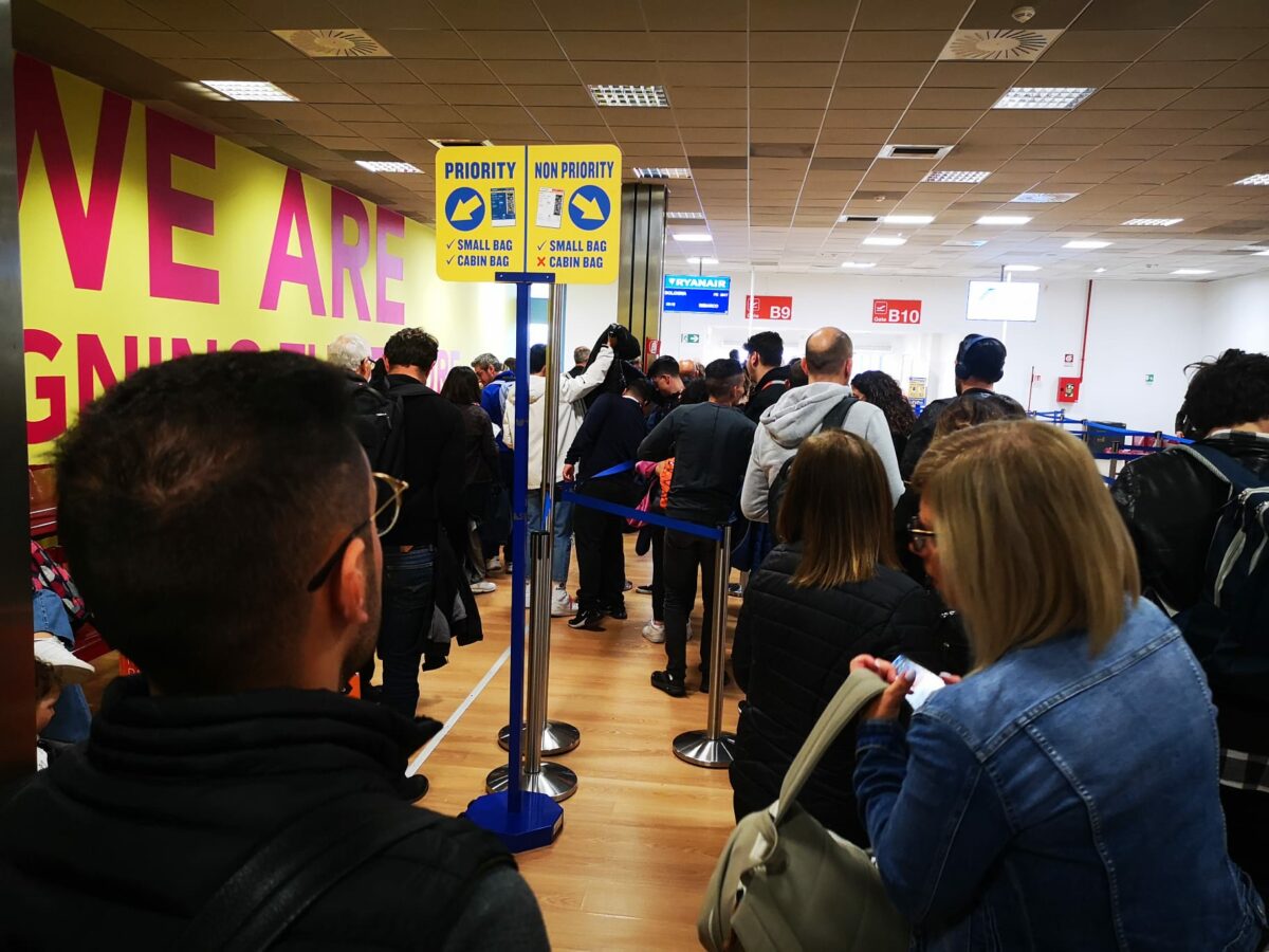 Sciopero del trasporto aereo domani