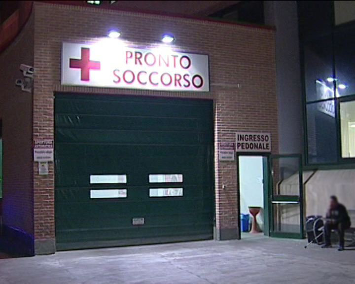 Sfonda Porta Pronto Soccorso