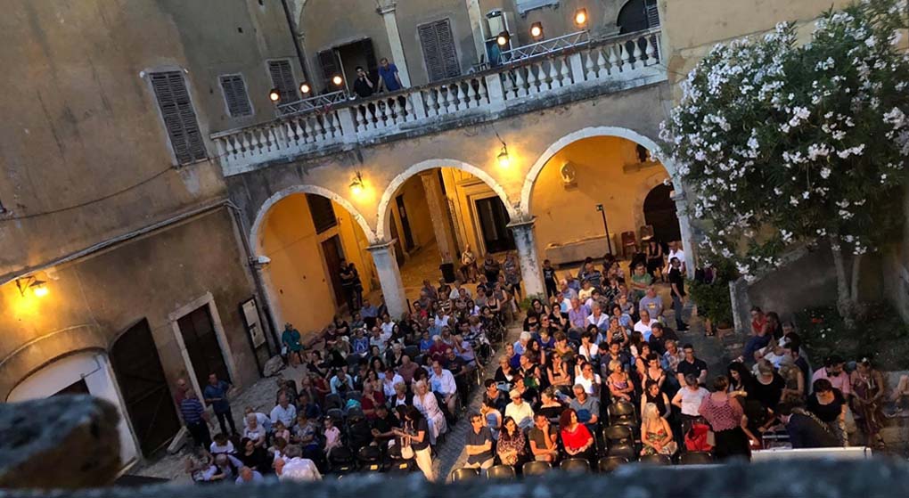 Fino al 17 Schermo è donna